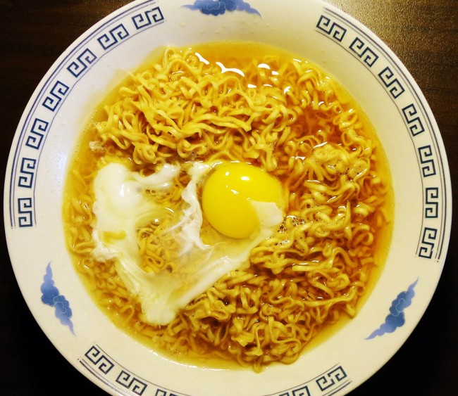 Eggs in Instant Noodles